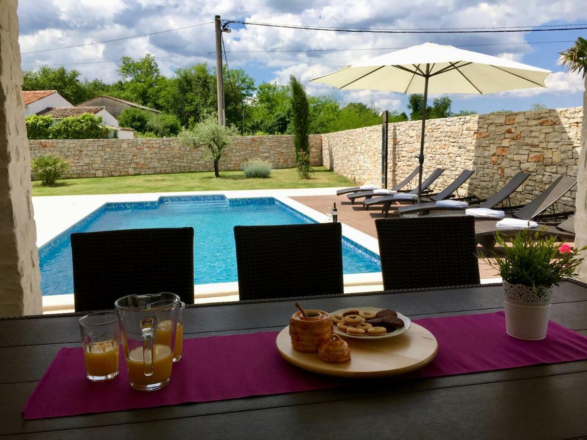 Villa Blanca With A Heated Private Pool Ruzici  Экстерьер фото