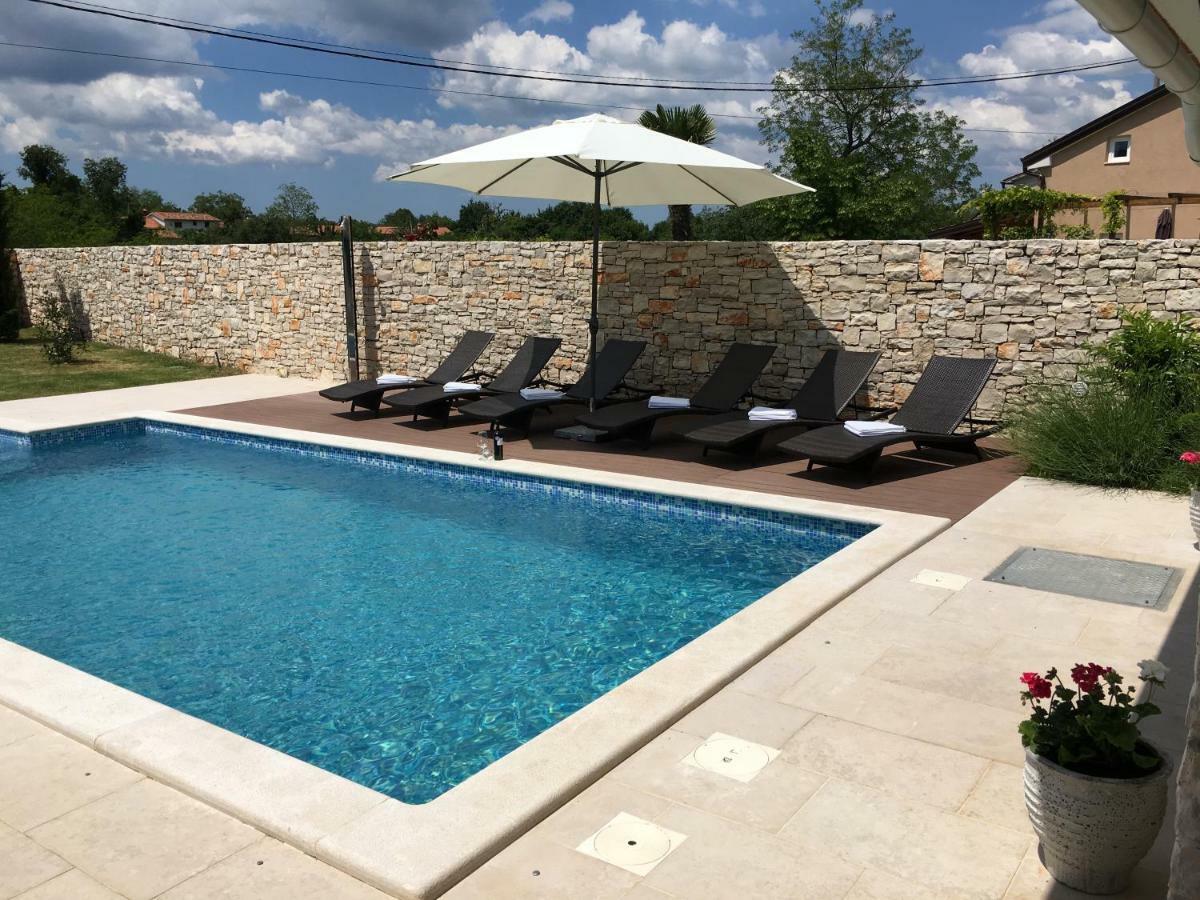 Villa Blanca With A Heated Private Pool Ruzici  Экстерьер фото