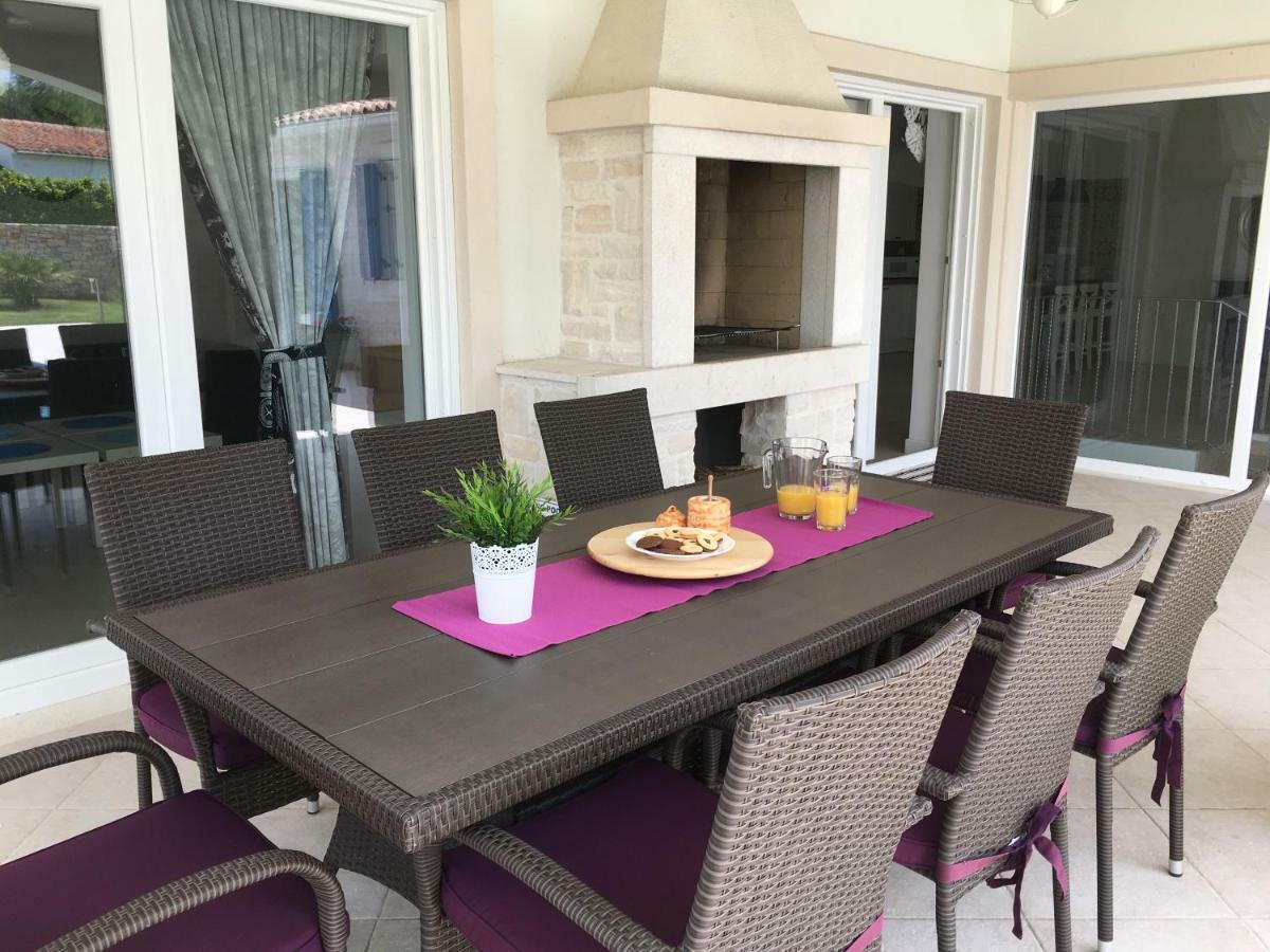 Villa Blanca With A Heated Private Pool Ruzici  Экстерьер фото